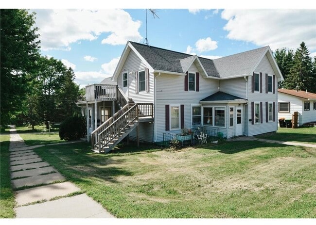 Building Photo - 576 East Ave