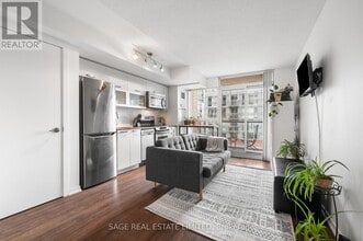 Building Photo - 68 Abell St