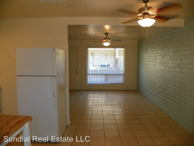 Building Photo - 2107 S Granada Dr