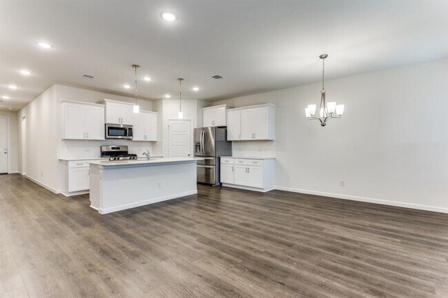 Foto del edificio - 5432 Wedge Wood Dr