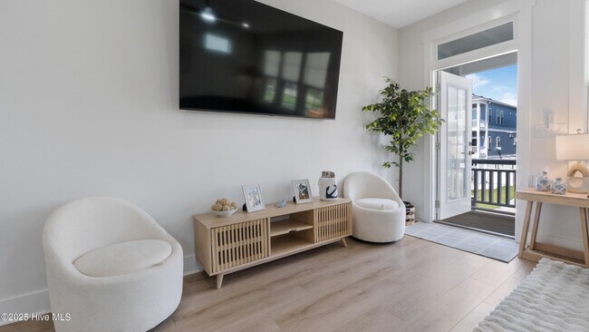 Foto del edificio - 1205 Mackerel Ln