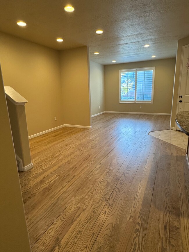 Building Photo - 5417 W Brentford Ct