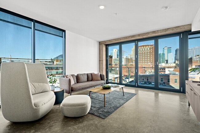 Foto del edificio - Reverb Alton Collection