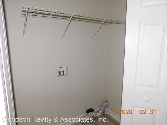 Building Photo - 2 br, 1 bath House - 380 TURNER STREET
