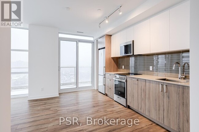 Building Photo - 1787 St Clair Ave W