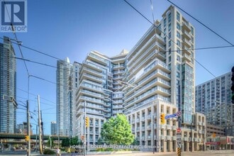 Building Photo - 410 Queens Quay W