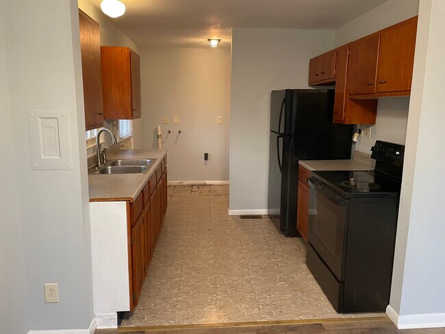 Building Photo - 3001 Boaires Ln
