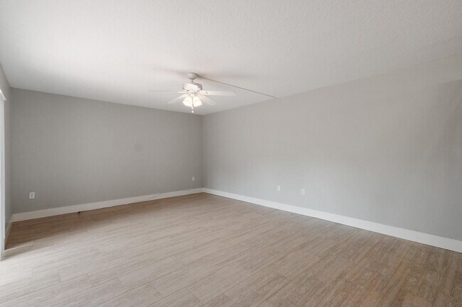 Foto del edificio - 825 Center St