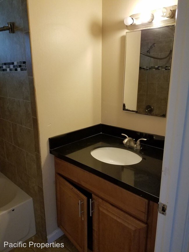 Foto del edificio - 807 W 9th St