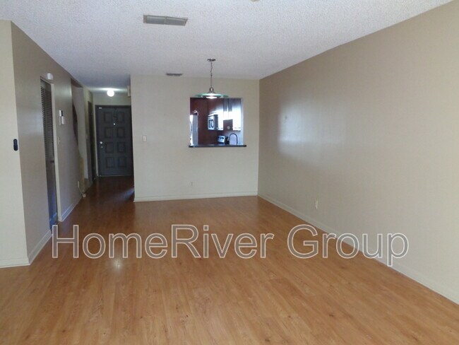 Foto del edificio - 1384 NW 97th Ter