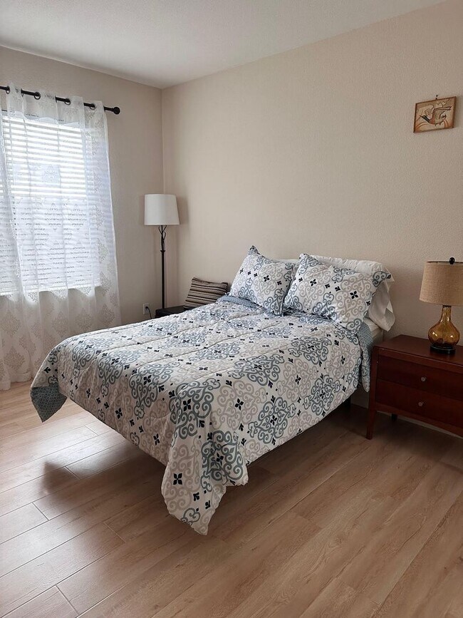 Foto del edificio - 3710 Huntington Rd