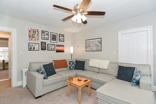 Foto del edificio - 90 Dean Ave