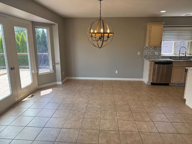 Building Photo - 21494 Pine Cone Dr