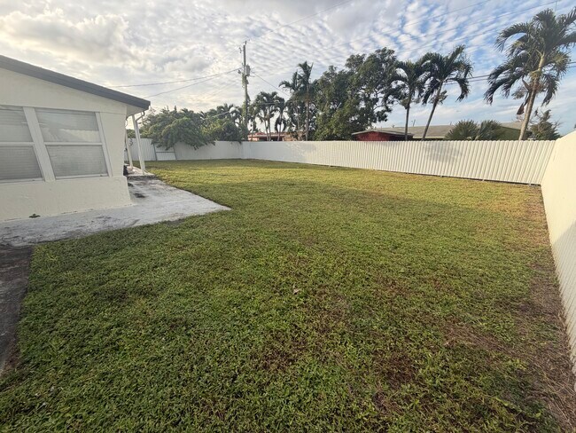 Foto del edificio - 1311 NW 176th Ter