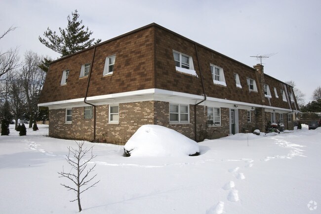 Building Photo - 425 N Stephen Dr