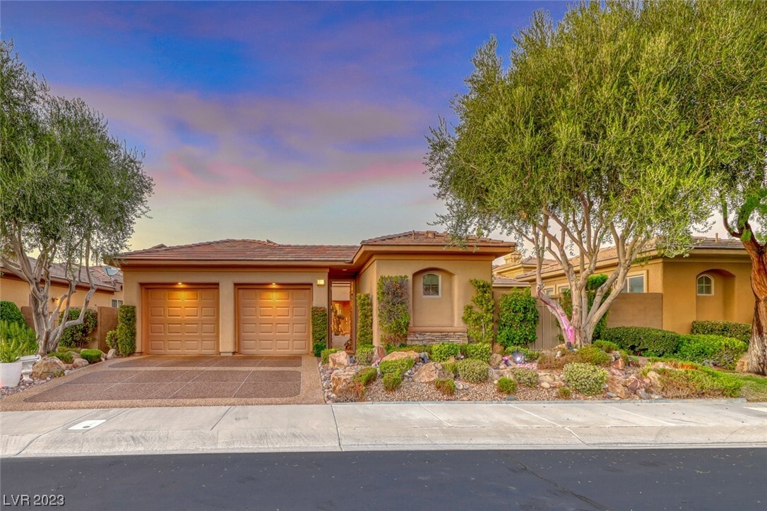 39 Emerald Dunes Cir, Henderson, NV 89052 House Rental in Henderson