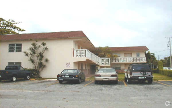 Building Photo - 360 NE 19th Ave