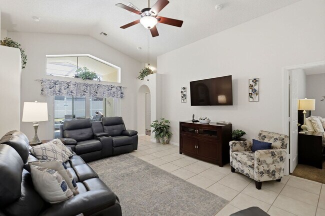 Building Photo - 8068 Santee Dr