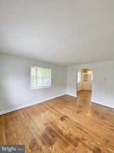 Building Photo - 41 E Windsor Ave