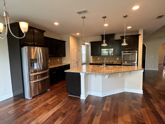 Foto del edificio - 9792 Glenmore Ln