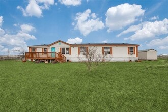 Building Photo - 205 Co Rd 212