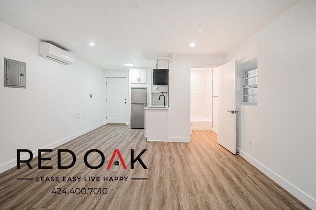 Foto del edificio - 240 N Van Ness Ave