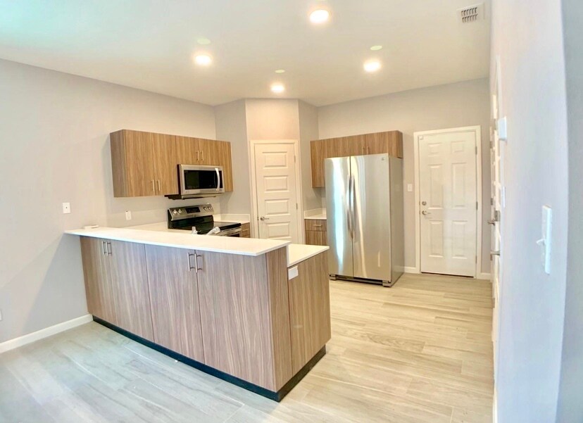 Primary Photo - 3609 Tinsley Ave Unit 1