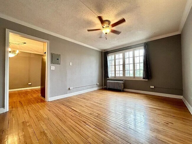 Foto del edificio - Beautiful 2 Bedroom-2 Bath Condo- Close to...