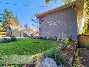 Building Photo - 8860 SW Cashmur Ln