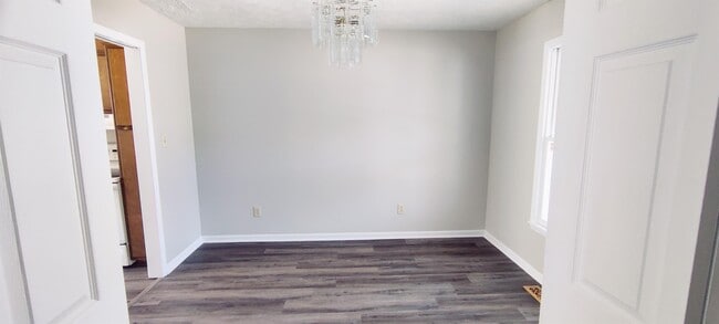 Foto del edificio - 4501 Plainview Ct