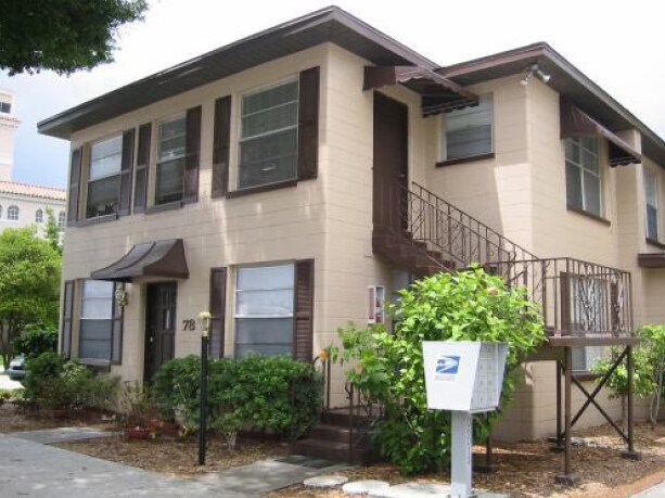 Foto del edificio - 78 Davis Blvd