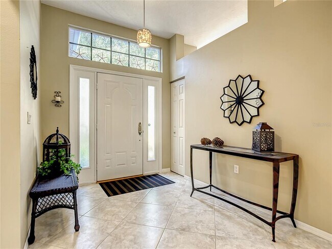 Foto del edificio - 520 Fallbrook Dr
