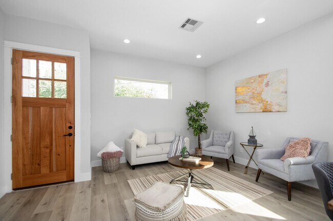 Foto del edificio - 2105 Sam Wilson St