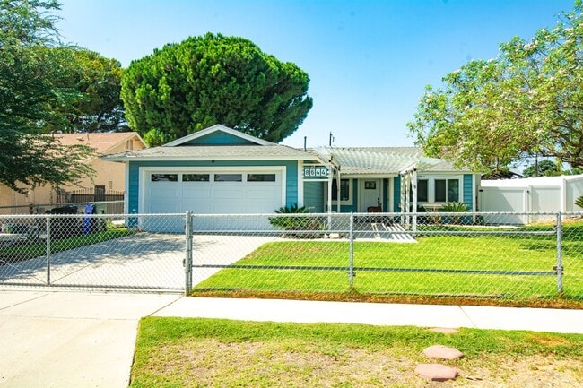 Building Photo - 8644 Frankfort St