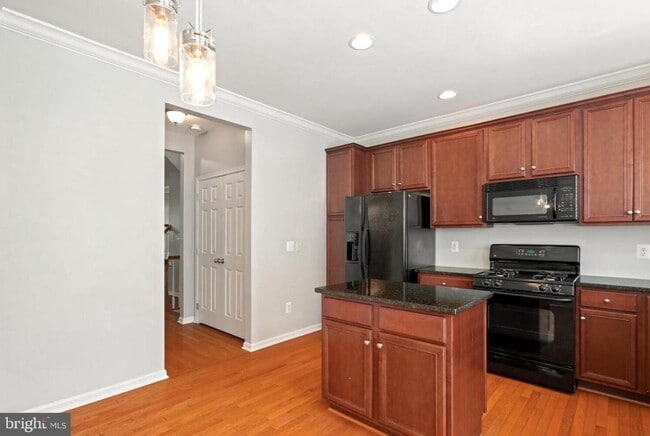 Building Photo - 43437 Blair Park Square