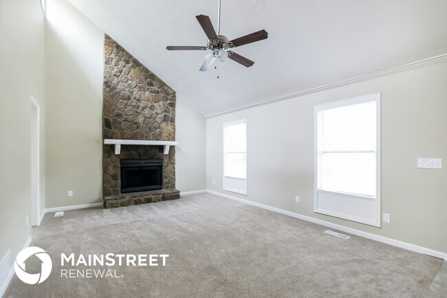 Foto del edificio - 2459 Chauncey Ln