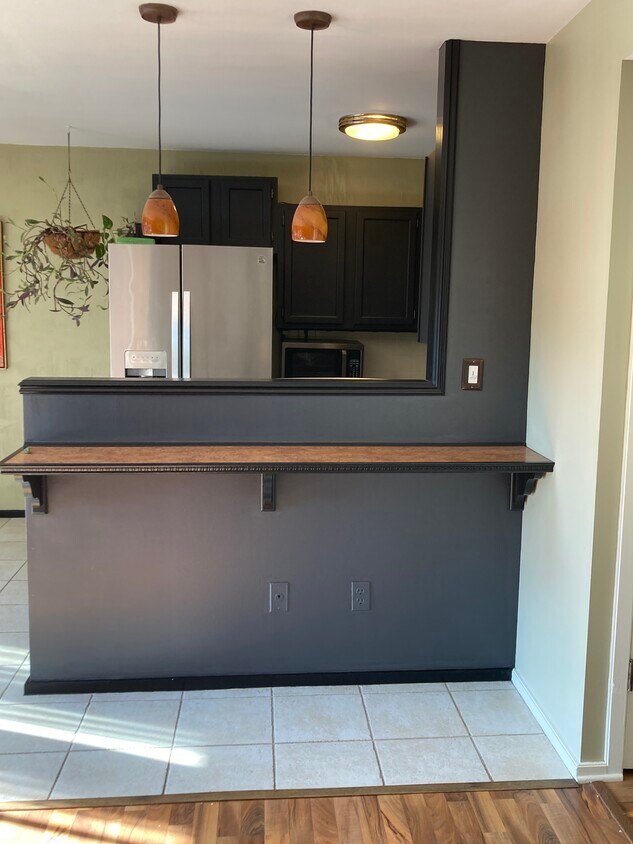 Foto principal - 1201 W River Blvd