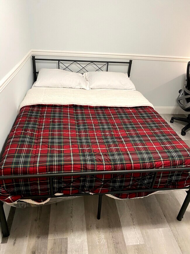 85 CORBIN Ave Unit 4, Journal Square, NJ 07306 Apartments in Journal