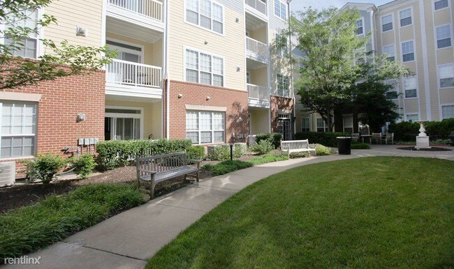 Building Photo - 6433 Rock Forest Dr