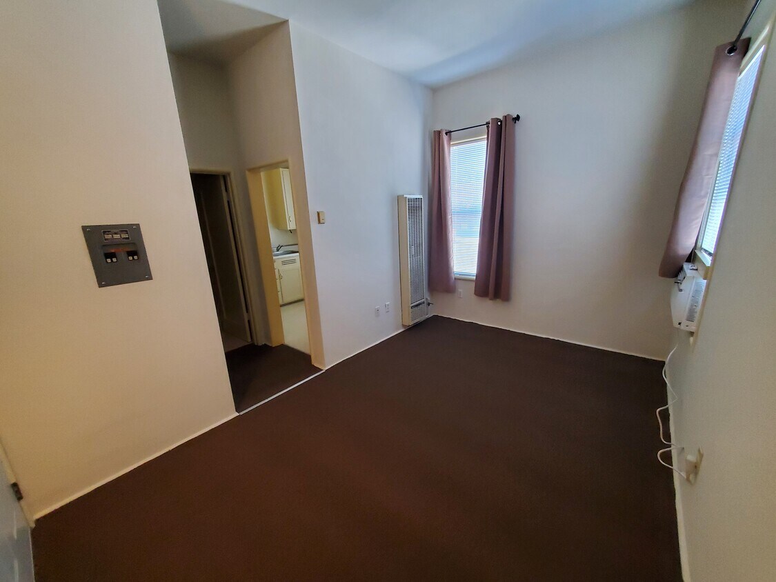 Foto principal - 887 Franklin St