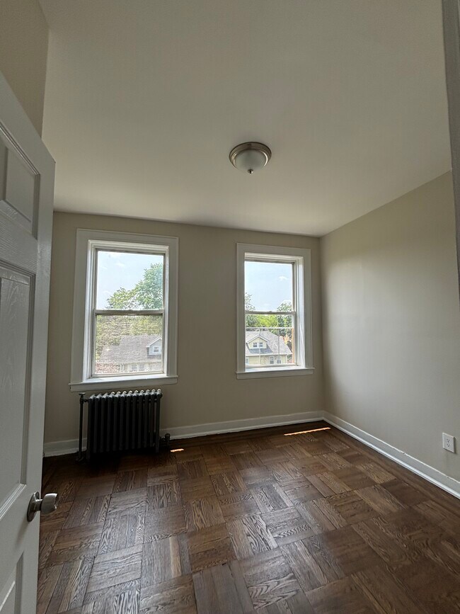15 Goldsmith Ave 50 - 14 Goldsmith Ave