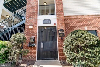 Building Photo - 4852 Eisenhower Ave