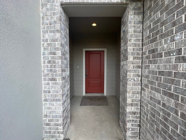 Foto del edificio - 7719 Brushwood Dr