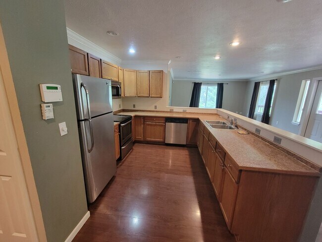 Building Photo - 3 Bedroom, 2 Bathroom single story home by...
