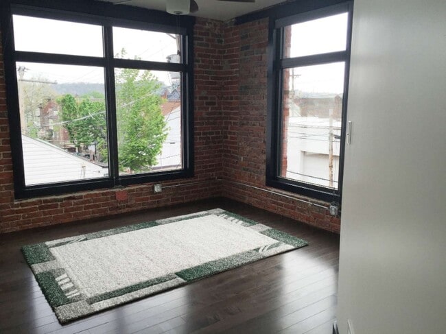 Photo - 168 S 19th St Apartment