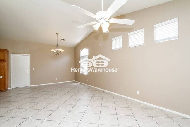 Building Photo - Renters Warehouse proudly presents 3-bedro...