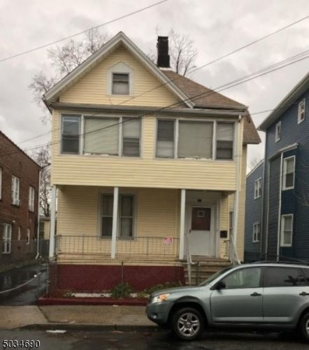 Primary Photo - 161 Elm St