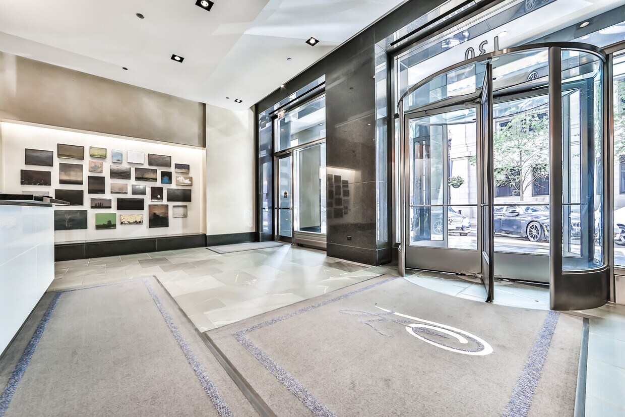 Foto principal - 130 N Garland Ct