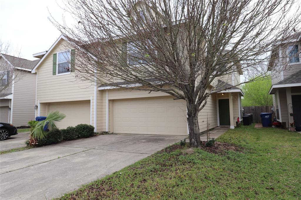 Primary Photo - 17230 Oakwood Chase Dr