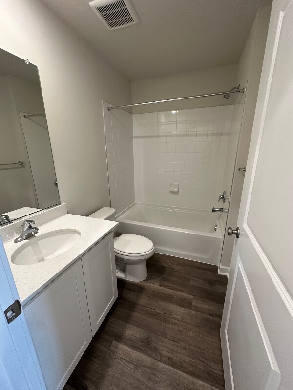 Building Photo - 7421 Calm Retreat Blvd